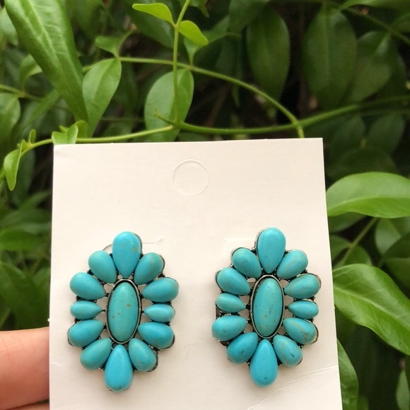 Gorgeous Turquoise Boho Flower Statement Earrings - Picture 6 of 6